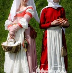 Ось так в Середньовіччі виглядали гламурні дівчата.